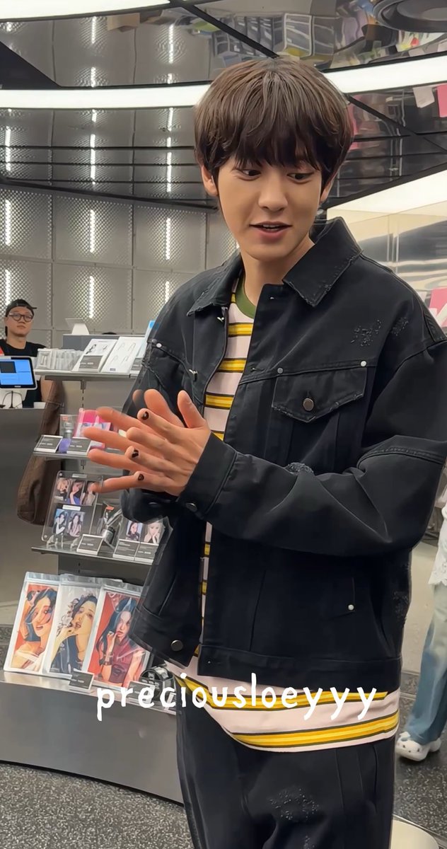 ♡ น้องชานยอลลูกแม่ *・ 🦮 tweet media