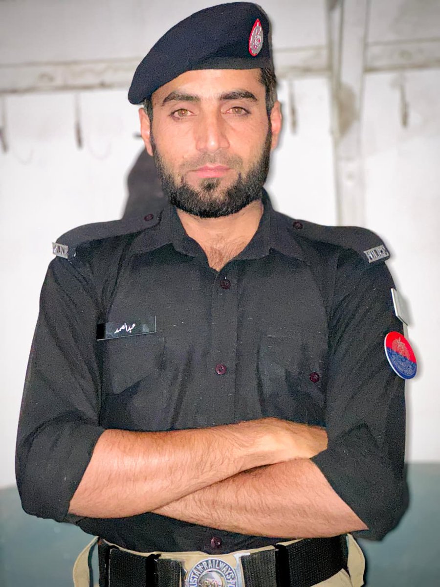 Zia Khan (#SocialChange) tweet media