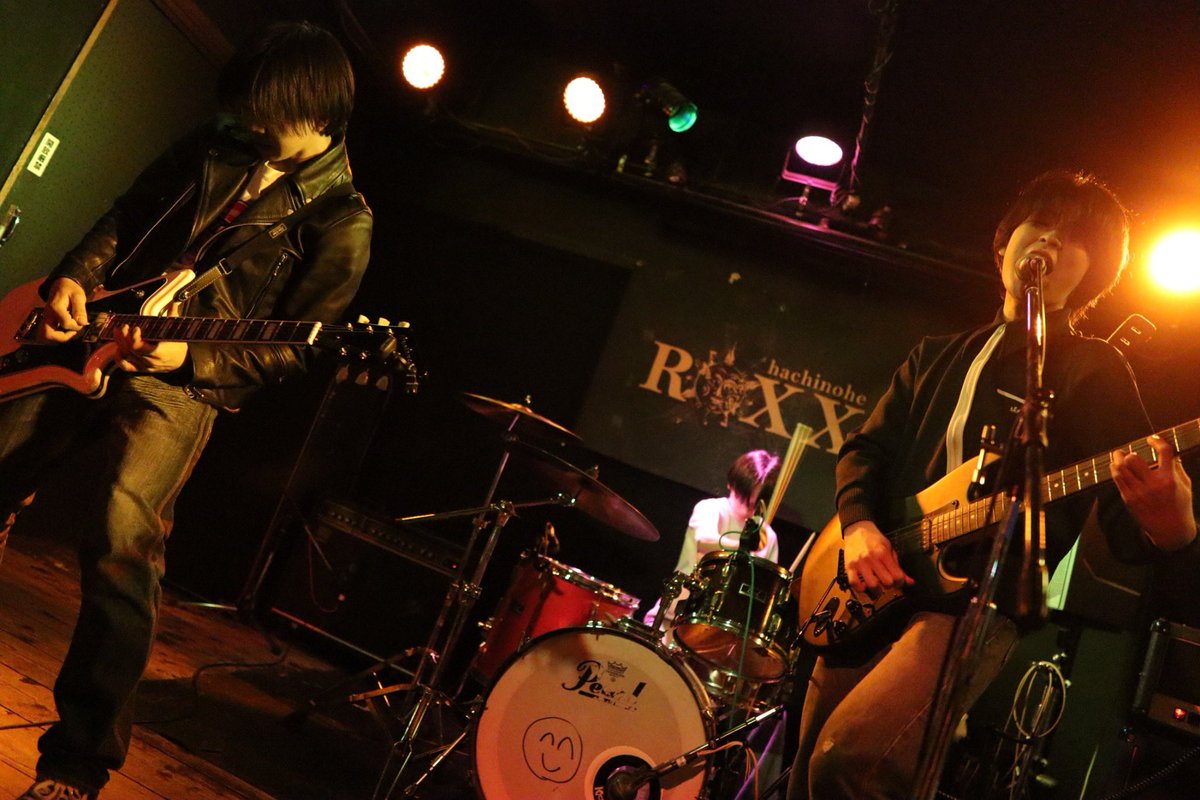 Mickaboys's tweet photo. X始めました！八戸で活動中のバンド三日坊'sです！よろしくお願いします！
#バンド #garagerock #八戸 https://t.co/W9LQRlQxp4