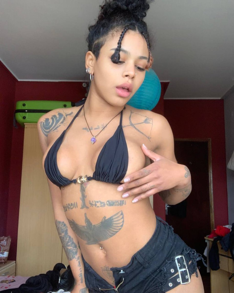 cleo tweet media