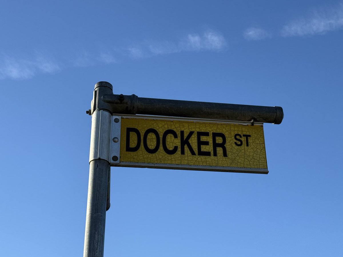 CStannage's tweet photo. @FreoLou @SaintsDiscoPod Was in Wagga recently and was served at the pub by Voss’s cousin - absolute live wire and super proud of the big fella. Great steak it was, with bonus footy chat!  Also is a Docker St in Wagga - statue will be next! https://t.co/ktOxB6wdJ1