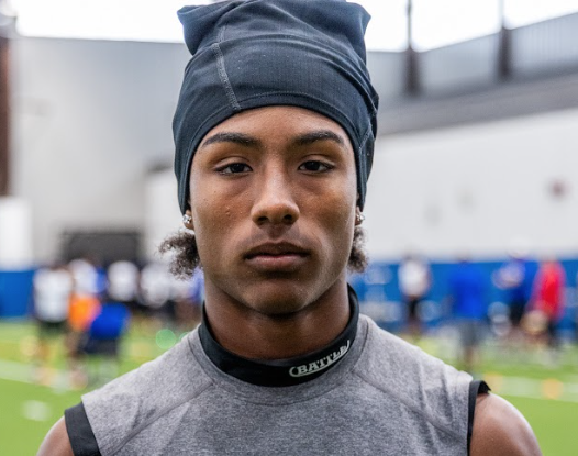 sixstarfootball's tweet photo. TEXAS DBs NEW TO RANKINGS | A look at several prospects earning their stars

📈Six Star Football takes a look at latest Texas DB prospects to enter rankings🔥

STORY▶️https://t.co/XQkcRoHTTB

@JoshuaAmoo7 @Jaylen9Ashley @JavinBass5 @MatthewBates_11 @JacobBatiste_ @CamareyBell @c_clarkd1 @brayblessed @TheBryceEvins1 @landonhrs1 @JuanDHerna82542 @EdenJackson2027 @KJacobs0 @MalikJohnny5 @courtneylaw_5 @ShandanLove @Patlyles21 @2euceMathis @TomOyeneye @Jaysmallwood_4 @_TavarrenWade @DevinWatkins142
