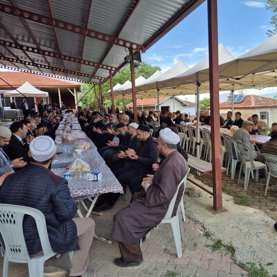Boşuna Tıklama tweet media