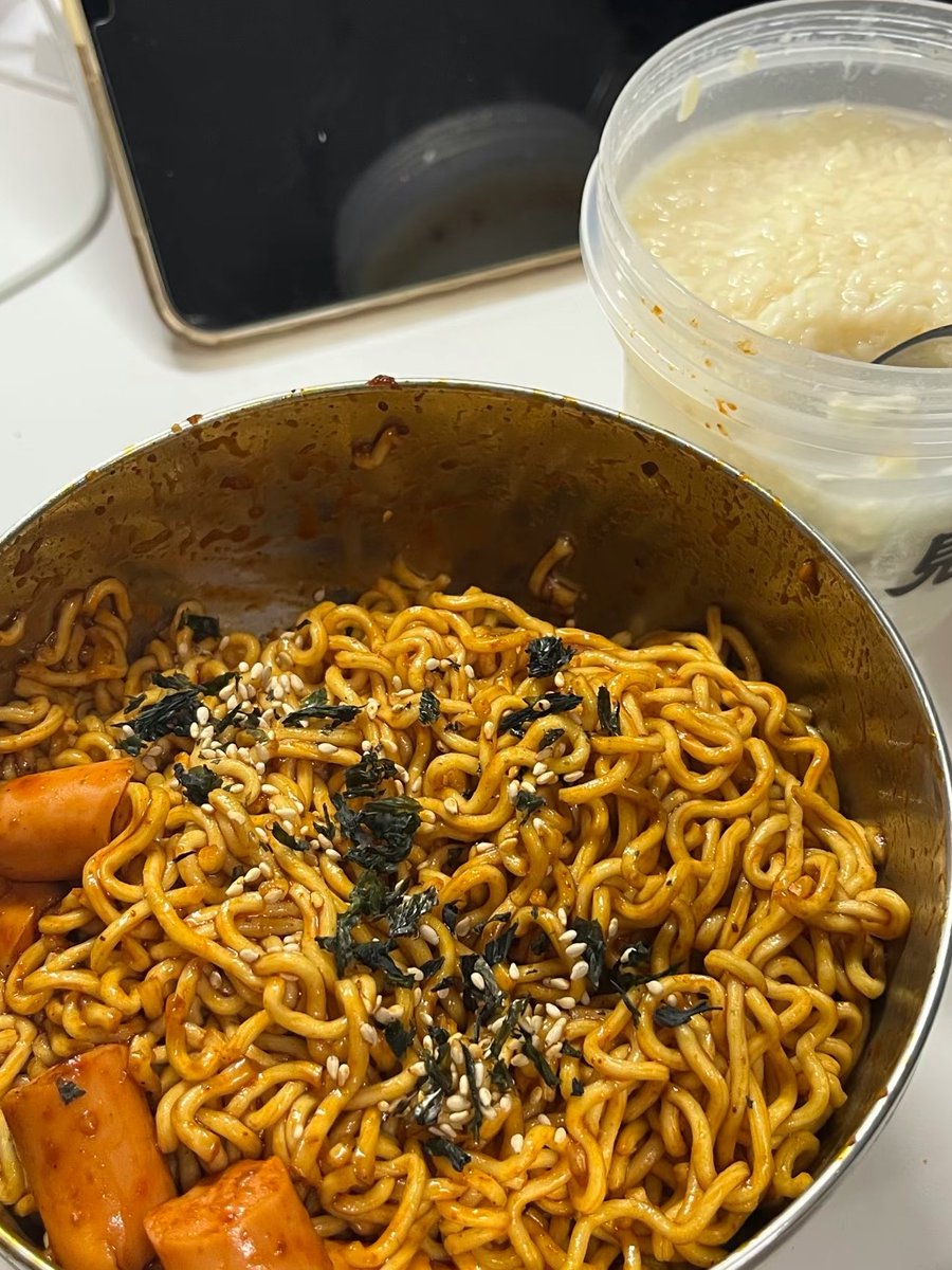 柠檬茶茶 tweet media