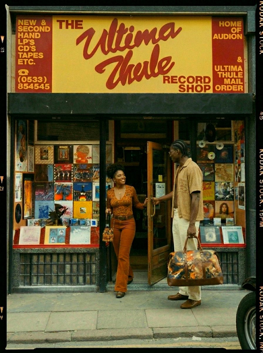 DSTRKT00's tweet photo. The Culture Lives In The Crates. 

#DSTRKT @dstrktbags #streetwear #retro #vintage https://t.co/f90pN69jn4