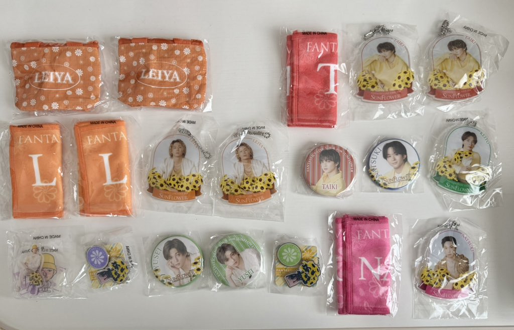FANTASTICS LIVE TOUR 2026 SUNFLOWER ファンタ アクスタ フォトカ