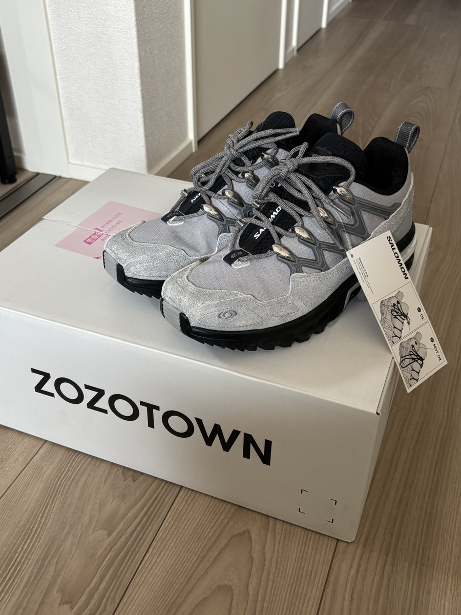 jongdaeee_chen's tweet photo. 白箱でsalomonをお迎え！

#ZOZOWEEK箱CP https://t.co/DLipsnCvdn