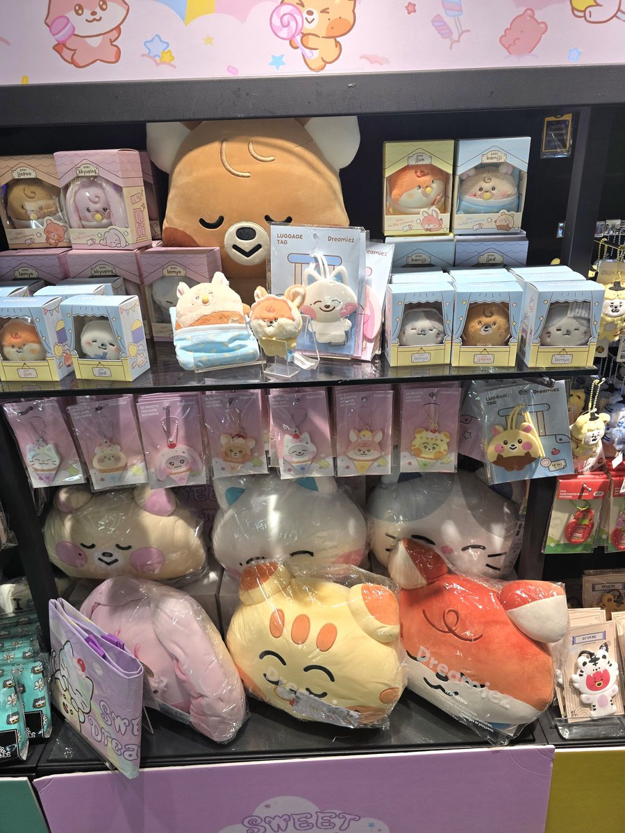 Ammume02's tweet photo. รับหิ้วนะคะ ตัวใหญ่ตัวละ60฿ 
พวงกุญแจ ฯชิ้น 30฿ 
ค่าส่ง ตัวใหญ่50฿ 
ชิ้นอื่นๆ30฿ 
#ตลาดนัดnctdream https://t.co/tAiZ76208o