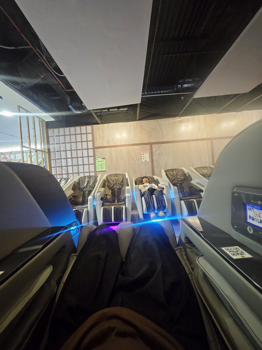 Mhacky08_'s tweet photo. Lilipad na ang spaceship 🛸 ✨️ https://t.co/nnNWu2ZG90