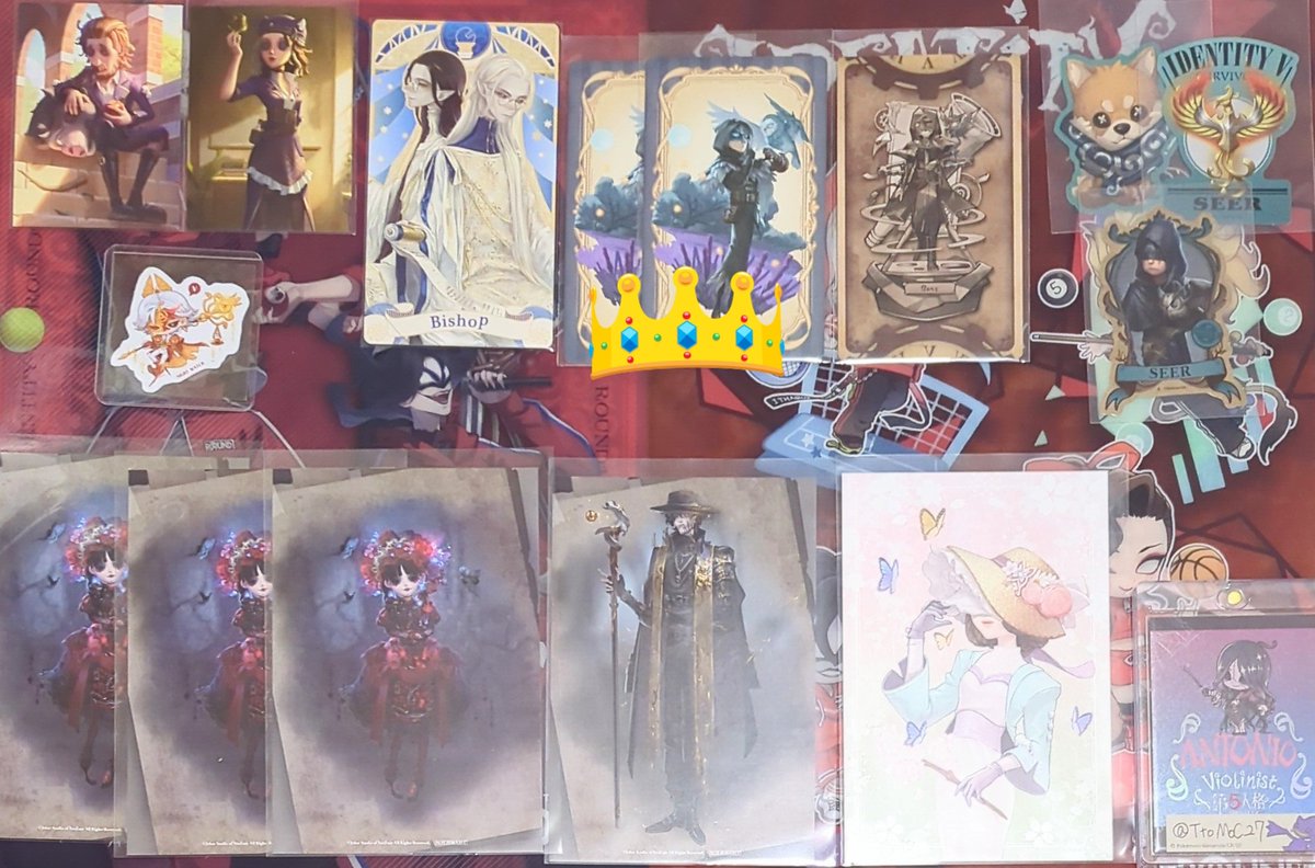 TtoMoC27's tweet photo. 【交換】IdentityV 第五人格

譲）画像1〜4枚目

求）画像5枚目 気象学者/機械技師各1

身内分代理募集となります。
郵送のみ📮
👑は初版(箔押し/ホロなし)
求の💖は比率違い可◎
1点からでもお気軽にお声がけください🙇🏻‍♀️ https://t.co/F7CNkN4Icw