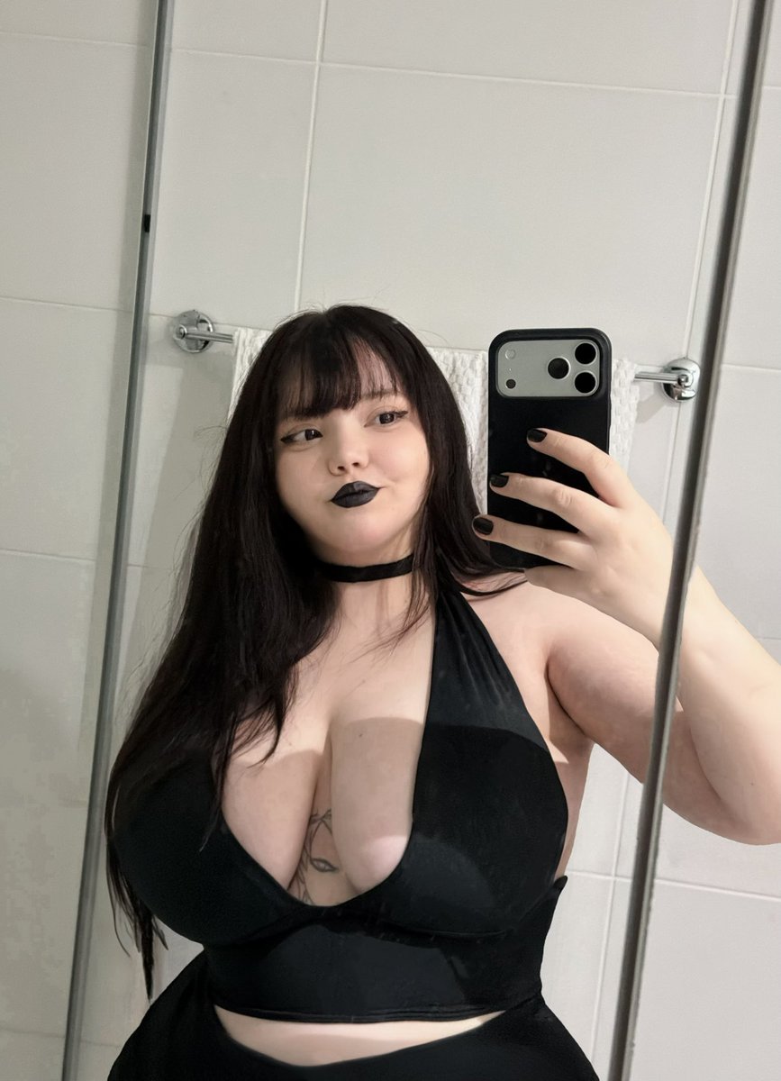 Go-thicc tweet media
