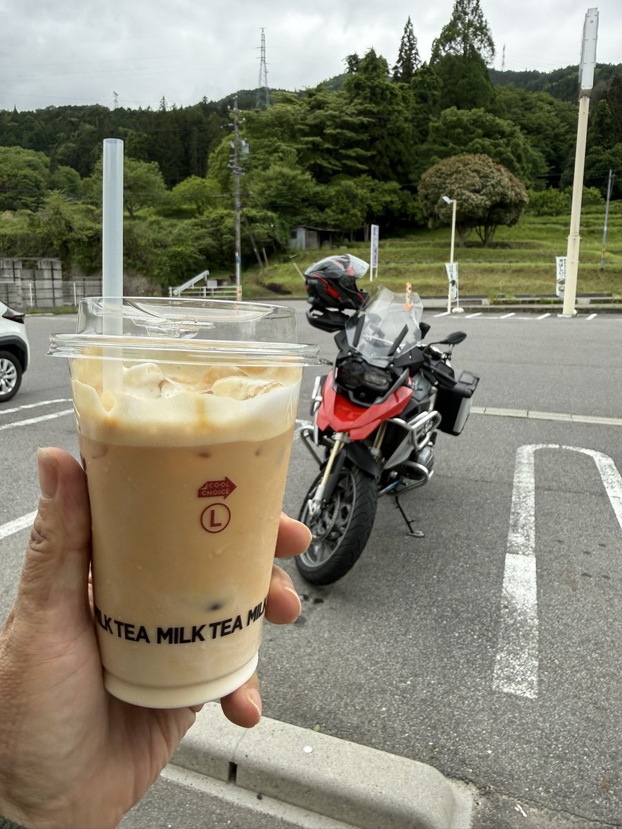 セブンカフェのミルクティー美味すぎだわ！