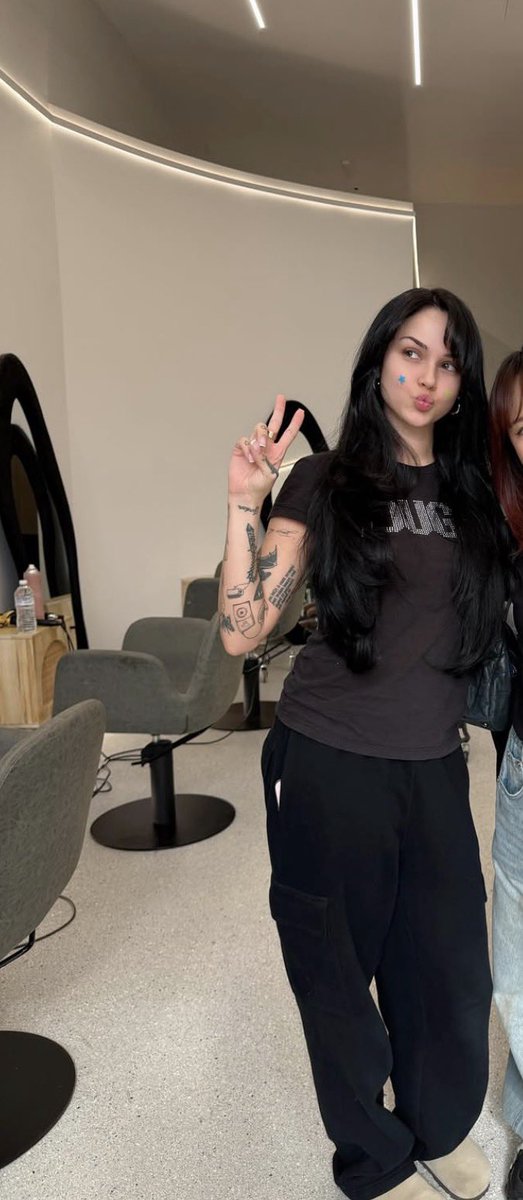 nbmbmluv's tweet photo. MAGGIE LOOKS SO GOOD https://t.co/oNL9zYYpMC