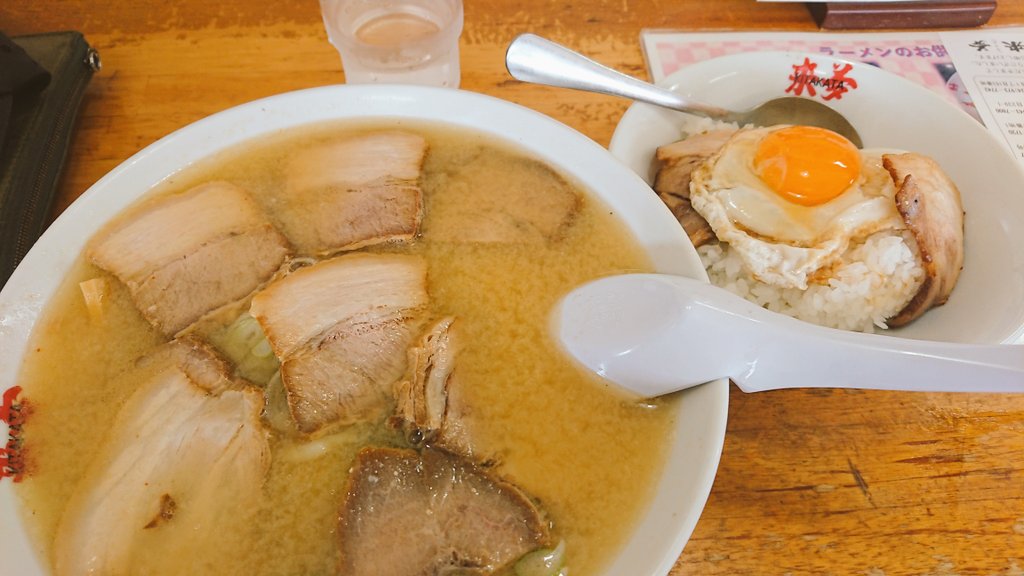 lanQube's tweet photo. 爆睡して貼り忘れてた昼🍜 https://t.co/vivdtlForR