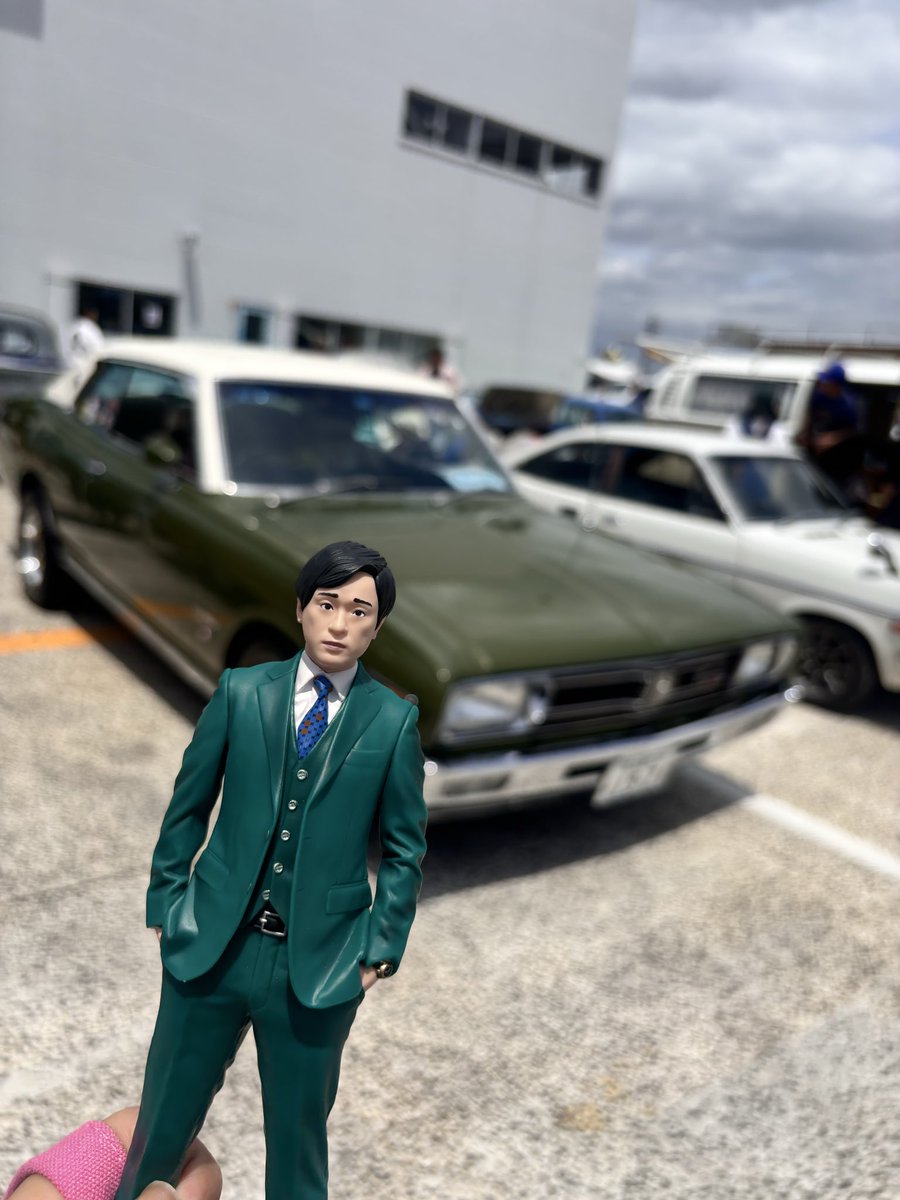 25kecha's tweet photo. としみつ、ビンテージカーだよ。 https://t.co/gnbuJ48aVj