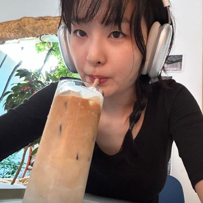 SEULGI tweet media