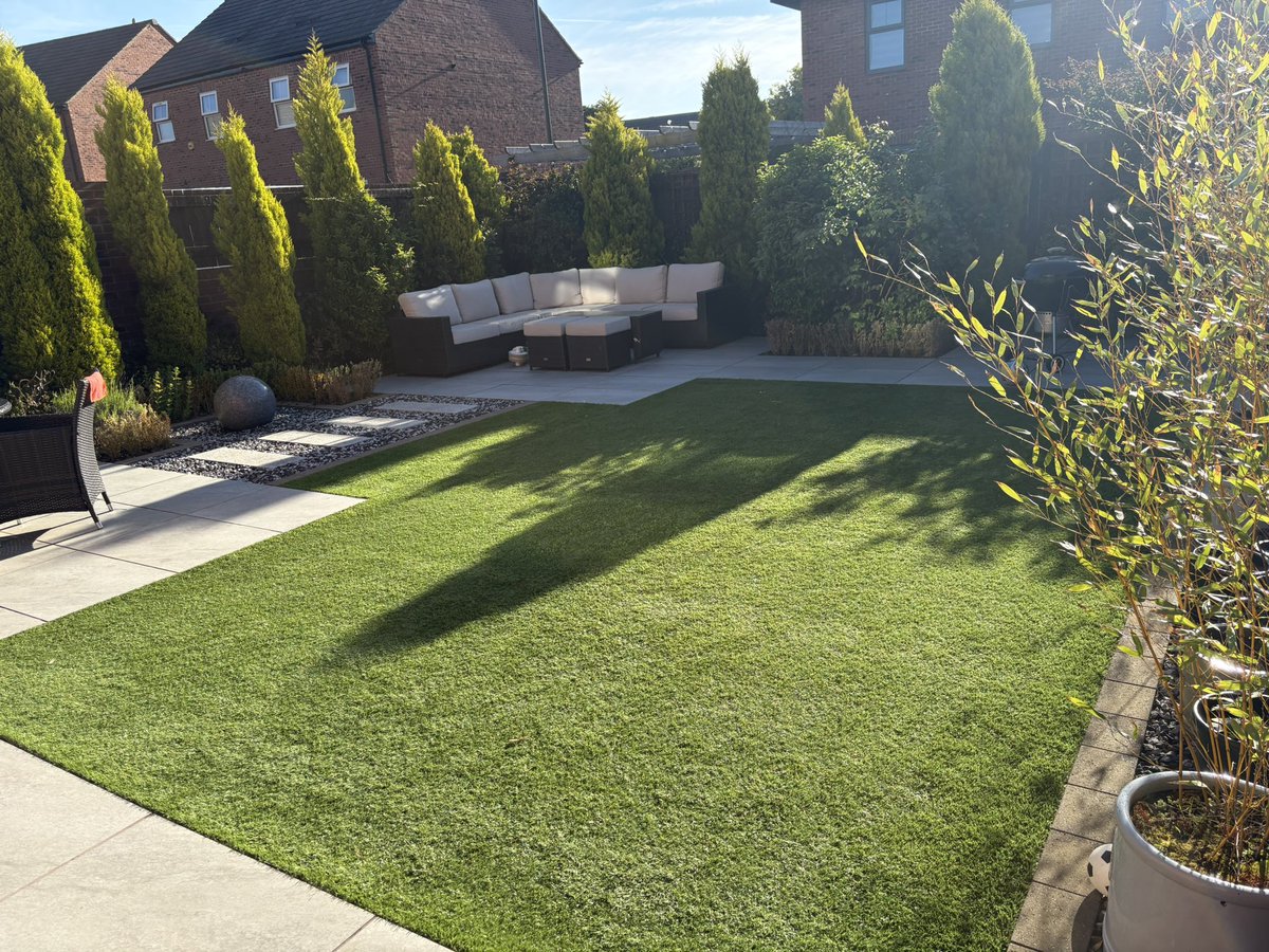 Col White tweet media