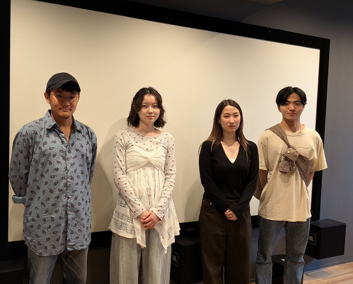 theater_cafe's tweet photo. 昨日舞台挨拶を終えた4名の監督（辻󠄀井俊監督、中田江玲監督、八代夏歌監督、鴨林諄宜監督)たちがシアターカフェにご来場！お忙しい中、ありがとうございます。ndjc2025名古屋上映はミッドランドスクエアシネマで28木までなので、お見逃しなく。
#ndjc2025 https://t.co/GLgzXq1GPl