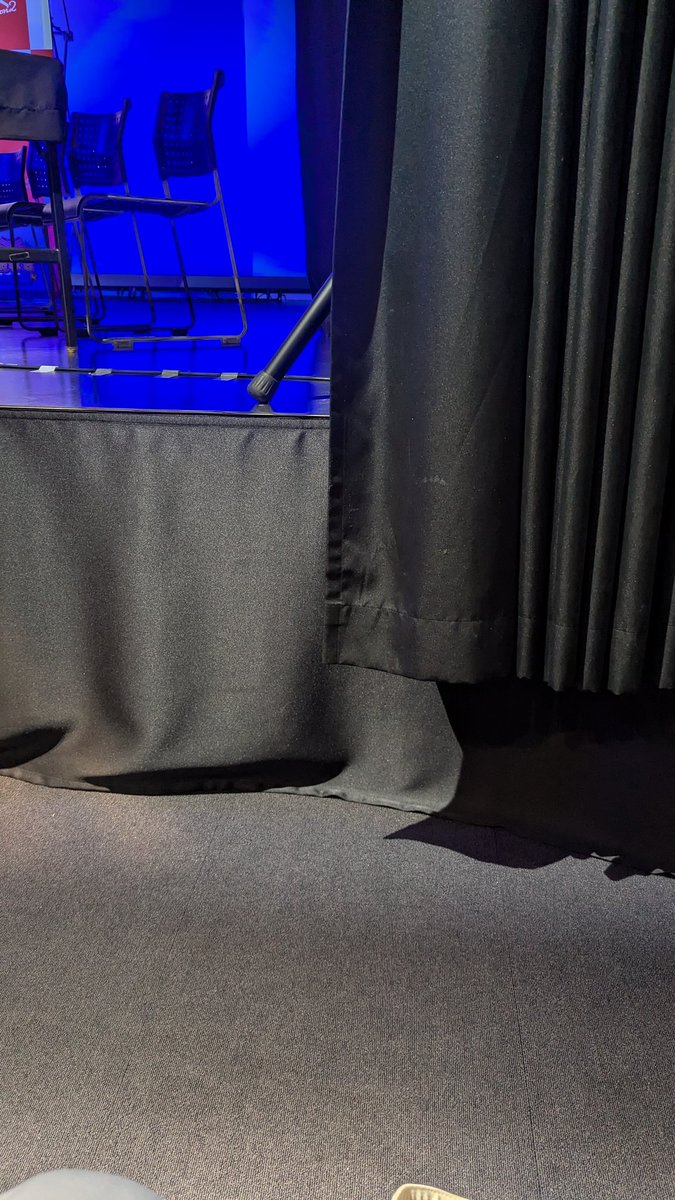 wolf_07219's tweet photo. 大阪開催記念オフラインイベント

新世界ZAZAHouse
4月29日 18:00 オープニングセレモニー→下手側3列目左端
5月6日 18:00 ストグラジオ公開収録
→上手側1列目右端

近鉄アート館
5月24日 16:00 センター正面の5列目
6月28日 18:00 よりステージが近くなる上手側通路

#ストグラ街歩きin大阪 https://t.co/0csaRgRTjV