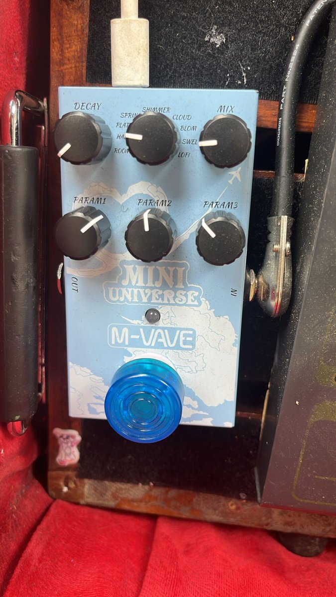 gojirasalto's tweet photo. Misi semuanyaa mau jual senjata tempur karena in this economy, huh 🙂

M-VAVE Mini Universe
Lengkap dengan dus dll
300K

Vox ToneLab ST + Adaptor vox bawaan
No box
900k

Semua effect masih normal. 
Terima kasih! Kindly DM if you interested! https://t.co/8IJ4Ro0nOL
