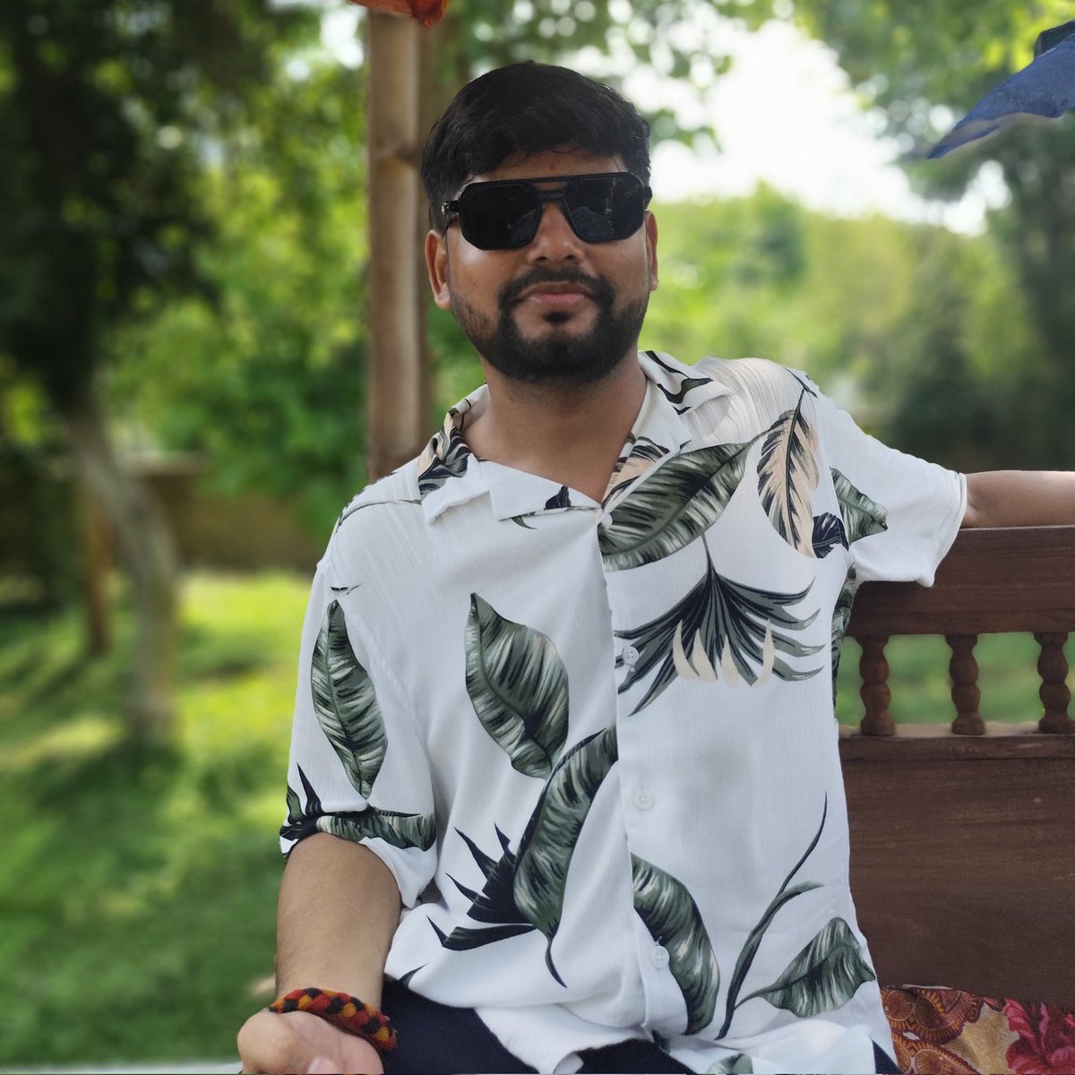 Deepamgupta4's tweet photo. #NewProfilePic https://t.co/WjNDuCEd38