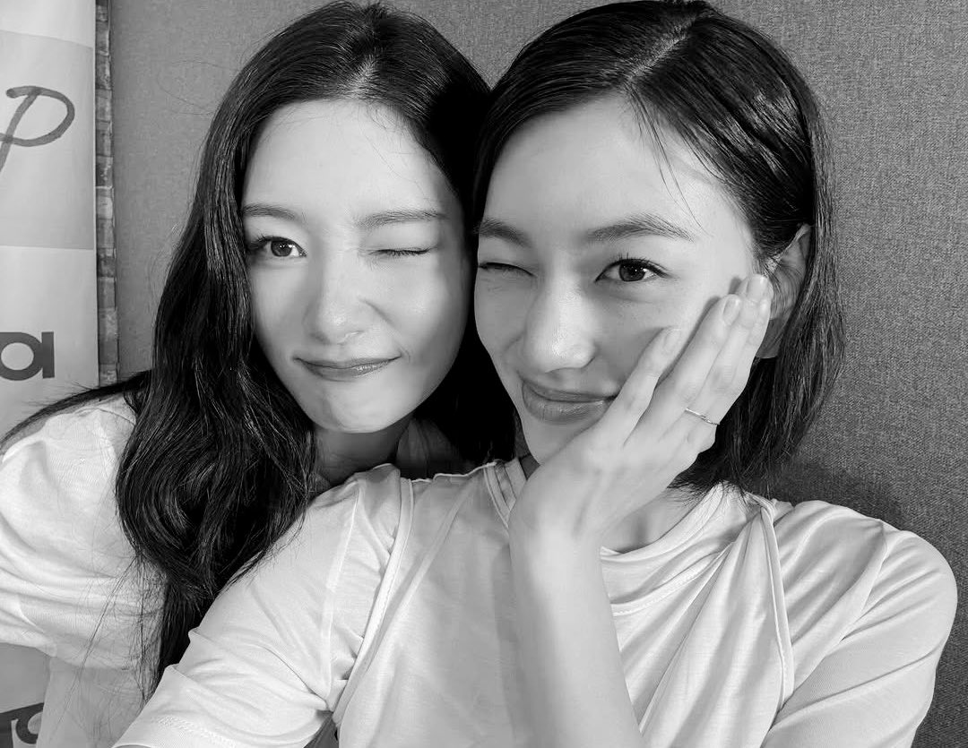 miridically's tweet photo. and a slow sunday with her? is definitely my favorite day. https://t.co/MNJllwspJ1