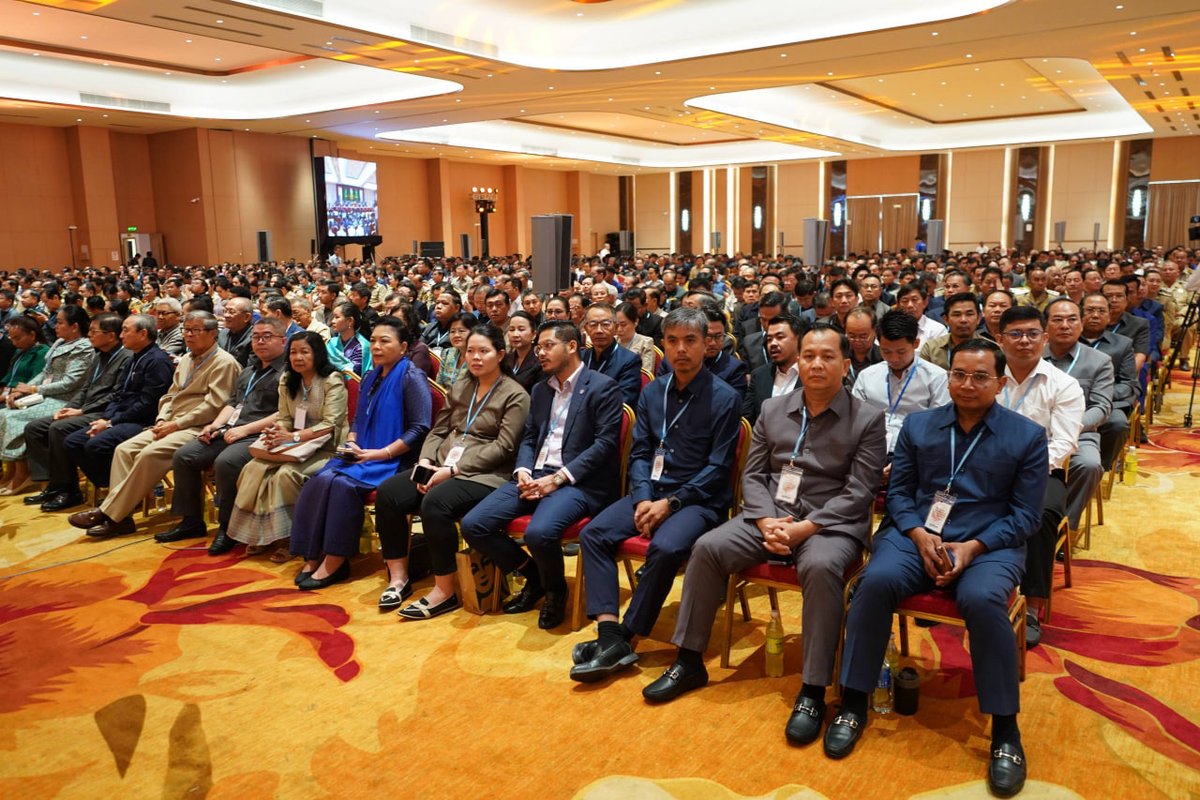 jacobincambodia's tweet photo. China Has Flown 118 Planes of Citizens Out of Cambodia's Scam Compounds, Hun Sen Says.

Hun Sen told Phnom Penh municipal officials Sunday that the Chinese ambassador had given him the figure on May 20, with more recent repatriations still uncounted. He used the meeting to press the government to interrogate arrested foreign suspects on which border they entered through.

"Cambodia doesn't have long-haul flight connections. We are the real victims," he said. He ran through Cambodia's international airports, Phnom Penh, Siem Reap, Sihanoukville, and argued workers without passports could not have come through any of them. He ruled out Vietnam, citing strict controls. That left Thailand and Laos.

He cited the Bokor case, where a Korean student was killed at a scam compound and suspects were later arrested in Thailand. He said he had asked the new South Korean ambassador for information. "Why did they choose Cambodia as the place to kill the Korean student when their bosses are in Thailand?"

Hun Sen pushed for harder treatment of complicit Cambodian officials. Removal alone is not enough, he said. He acted out the official's response. "What does removal matter? I've still got half a million, a million dollars left. I'll spend it well." Court charges, asset seizures, and property protection orders should follow. He warned the Ratanakiri provincial governor by name that scam operations have surfaced in the province, and said failure to act will mean dismissal.

"If we don't act, we'll face disaster. In the future our children will be trained to scam, to torture others," he said.