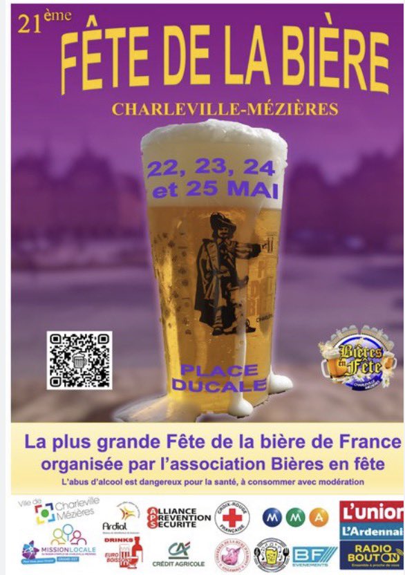 claireparisjazz's tweet photo. 📣📣
#Pentecôte à #CharlevilleMézières fête de la #biere
#PlaceDucale 1606 Clement #Metezeau #Carolo #Ardennes
https://t.co/PfxSG7pIQZ https://t.co/DwosFDVaXw