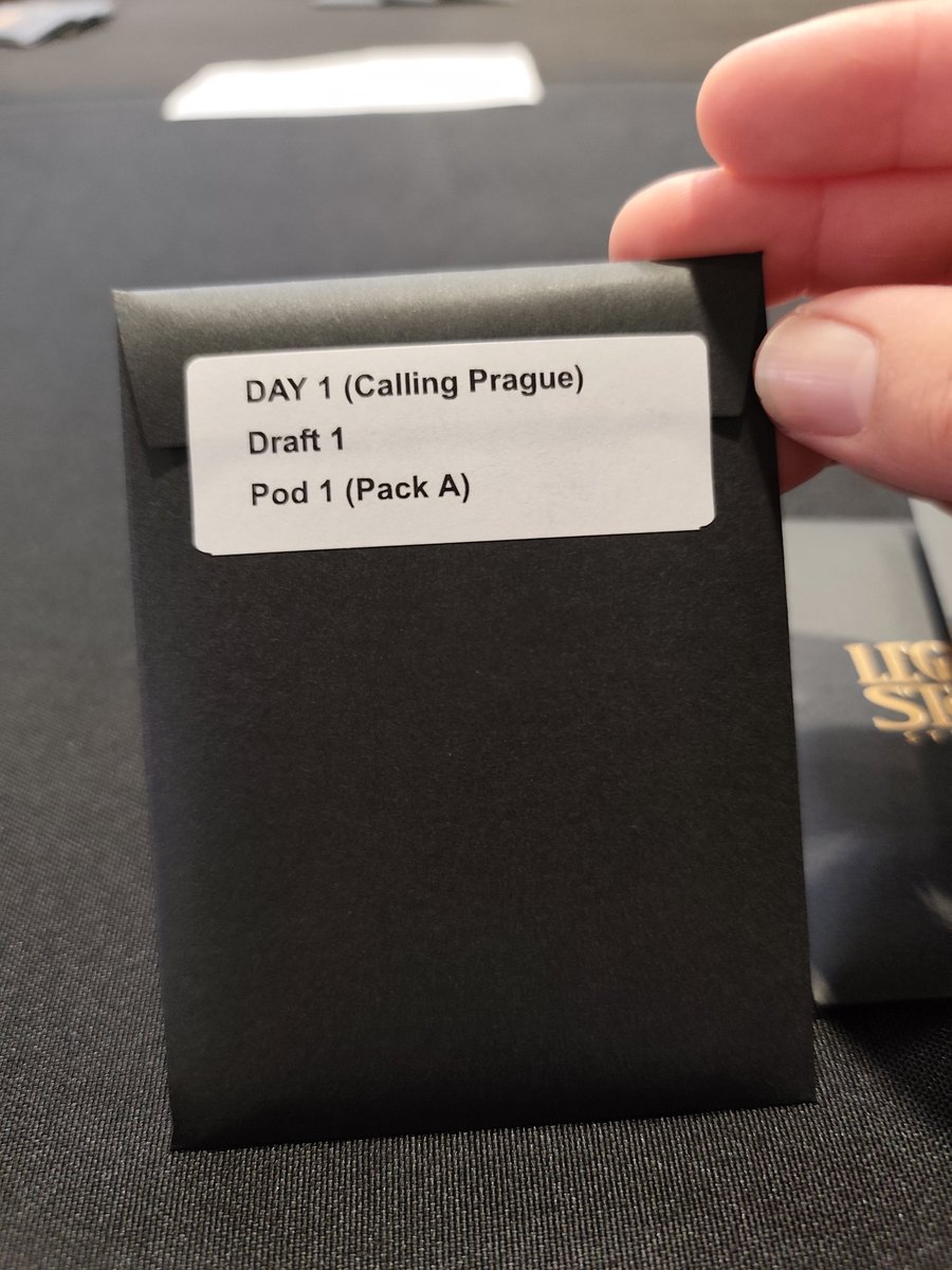 TCG_Wybee's tweet photo. After PT Londons Pod 2 I knew it would be hard to get to the Pod 1 but I got there https://t.co/FxH5QIrVns