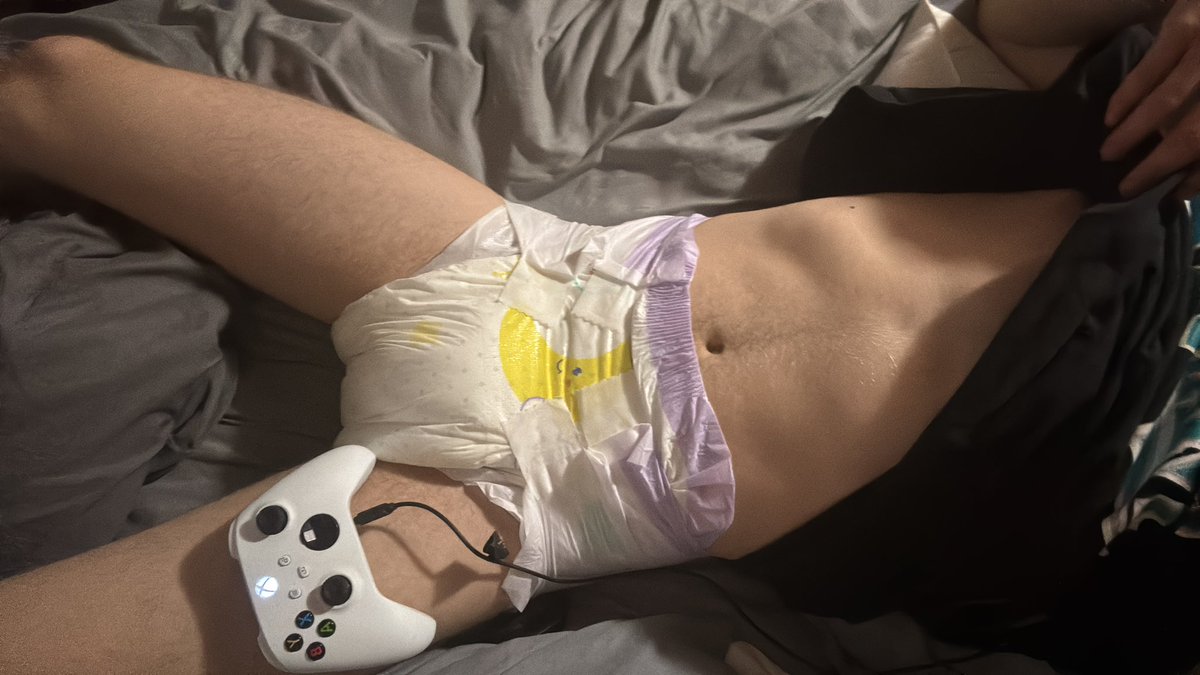 MessyMilkyBaby tweet media