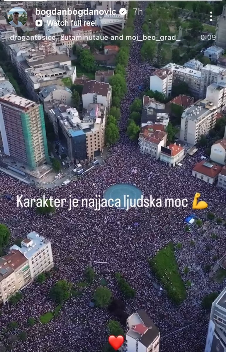 joovanica88 tweet media