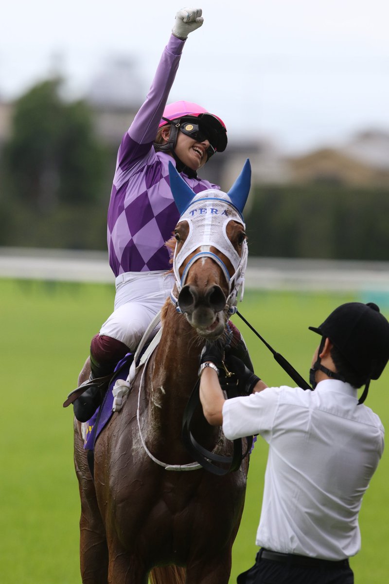 hanehiro_deep's tweet photo. 2026/5/24  東京11R
第87回 優駿牝馬(オークス)(GI)
ジュウリョクピエロ
(父:オルフェーヴル)

ジュウリョクピエロが歴史をこじ開ける走りで、今村聖奈騎手が日本人女性騎手初のG1制覇となりました
今村騎手の本当に嬉しそうな姿、忘れられません
おめでとうございます！！ https://t.co/DS4Lwm01FF