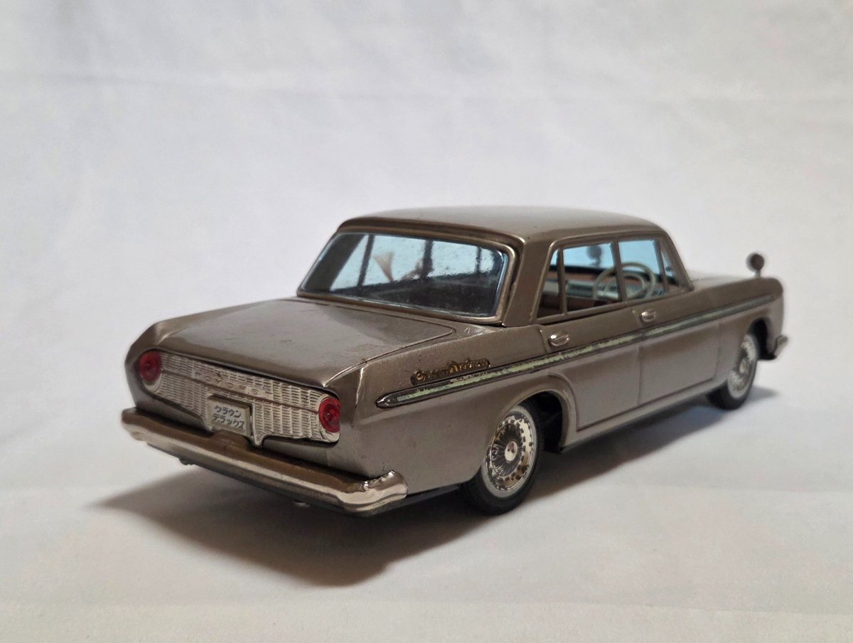 ②バンダイ ブリキ 車 1963年(昭和38年) トヨペット クラウン