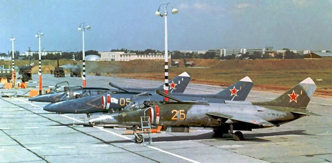 Destroye83's tweet photo. Operation Rhombus.                                                     In March 1980 'Operation Rhombus' was launched.                                                             It involved the deployment and testing of four Yak-38s (fuselage codes 25, 53, 54, and 55) https://t.co/37IhK8a5OD