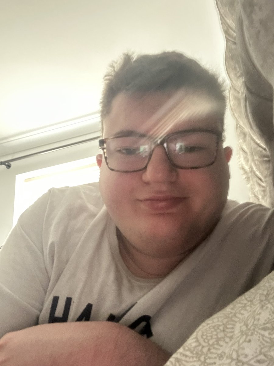 Sam tweet media