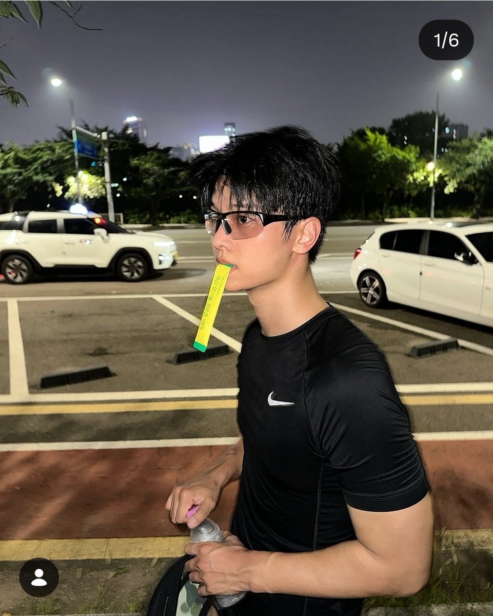 왱엥 tweet media
