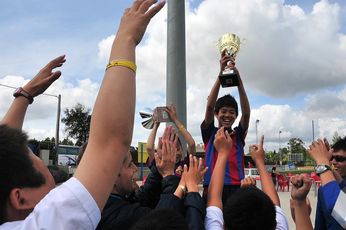 BarcaAcademy's tweet photo. 🫶Moltes felicitats a Takehiro Tomiyasu, ex jugador de la @barcaacademyfuk que ha estat convocat per Japó per disputar el proper Mundial 2026

Former BA Fukuoka player, Takehiro Tomiyasu has been selected to play the 2026 World Cup for Japan. All the best!!!💪

🔵🔴#forçabarça https://t.co/iV5lGys8rX