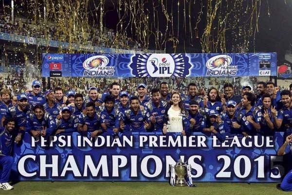 CricMahi7's tweet photo. #OTD in 2015 MI win their 2 ipl title 🏆 https://t.co/zTHQQmvS2V