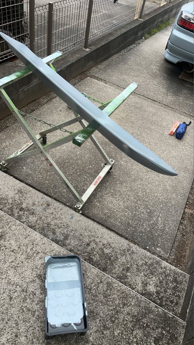 osap_on's tweet photo. 今日は永らく部屋に放置していたスポイラーと呼ばれるものを色塗りして取り付けまでした。
んー、若者のセンスはいかちぃねー💦 https://t.co/27jPkDrxJX