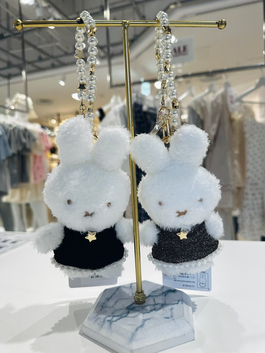 _LWC_official's tweet photo. MIIAの新作「ミッフィー」チャームが可愛い🌟
5/26(火)よりDICK BRUNA STAND BY MIIA HARAJUKU でも販売START！ 
#miffy #DICKBRUNA #ミッフィー https://t.co/90BonjFd5r