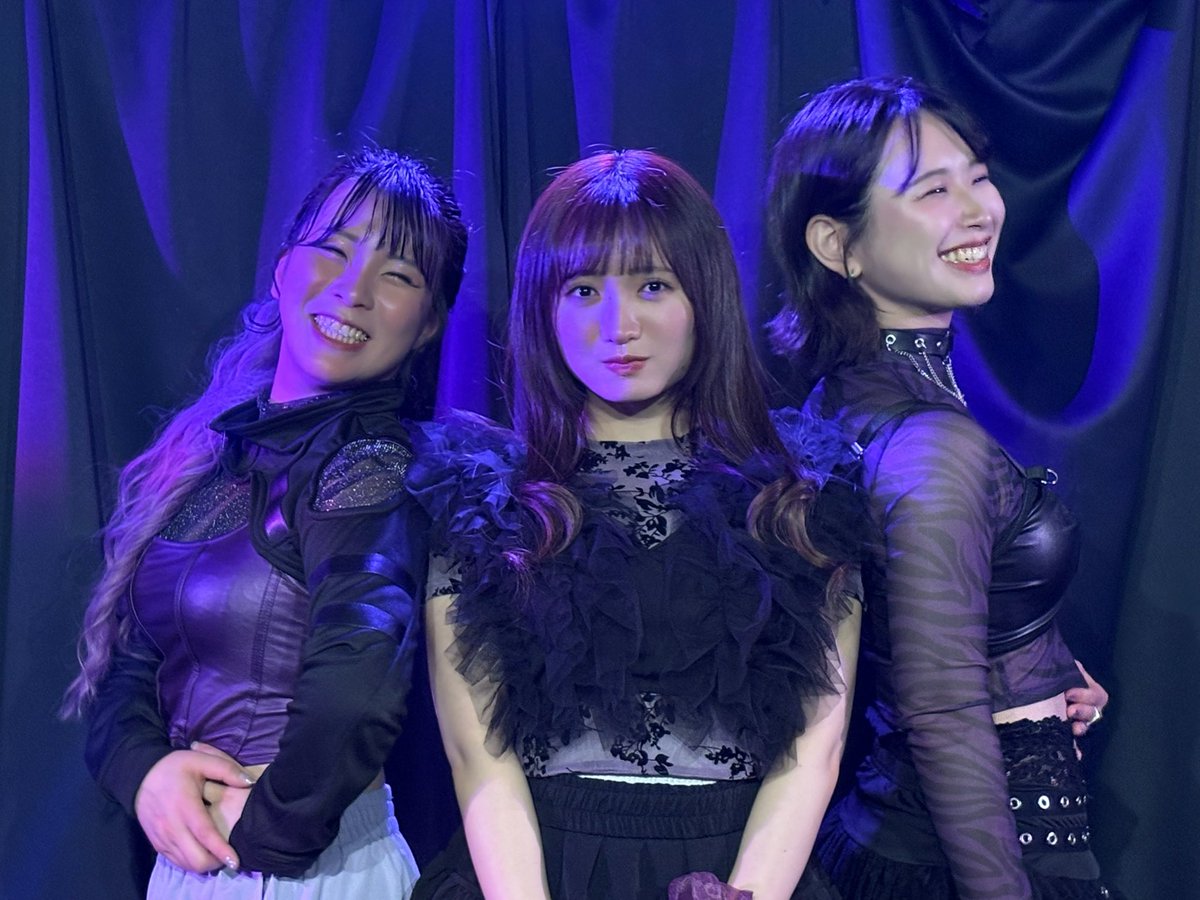 Kotose0903's tweet photo. #マルコオーレ vol.6さっぽろリラ祭り
ありがとうございました💟
ゆなとかんたくんに
「衣装に紫色のアイテムつけてくれたら嬉しい💜」って事前に伝えてたら…まさかのナスビ面白すぎた🍆
新カバー2曲とリラクイズ大会はどーでしたかね🥳優勝者の方おめでとうございます👏次は5/30のライラック祭りで👋 https://t.co/1zIgk6b7Dv