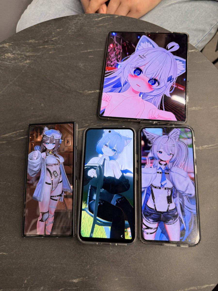 Neko2005_VRC's tweet photo. 전에 놀았던거 https://t.co/v0HX0wrl4n