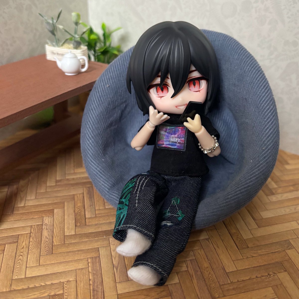 依月 tweet media