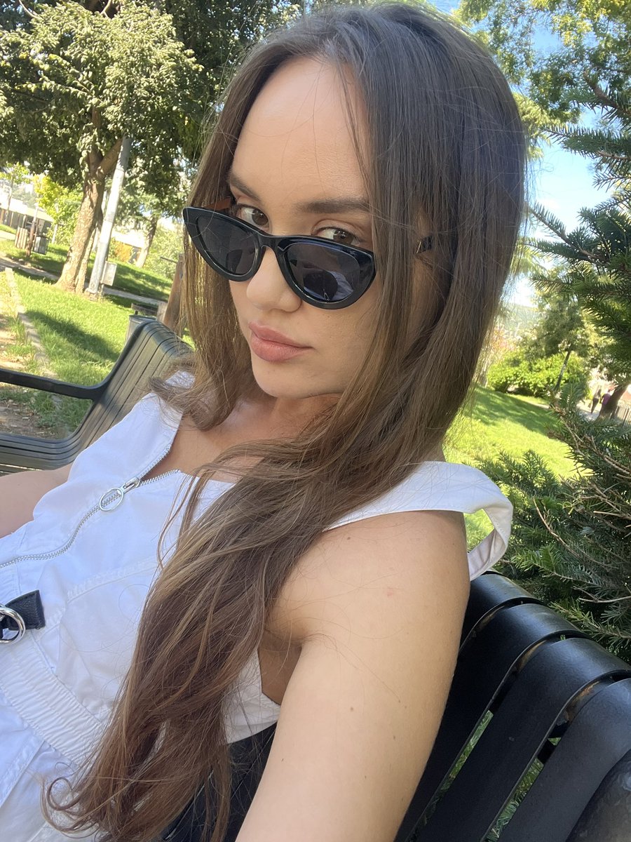 Julia 💫 tweet media