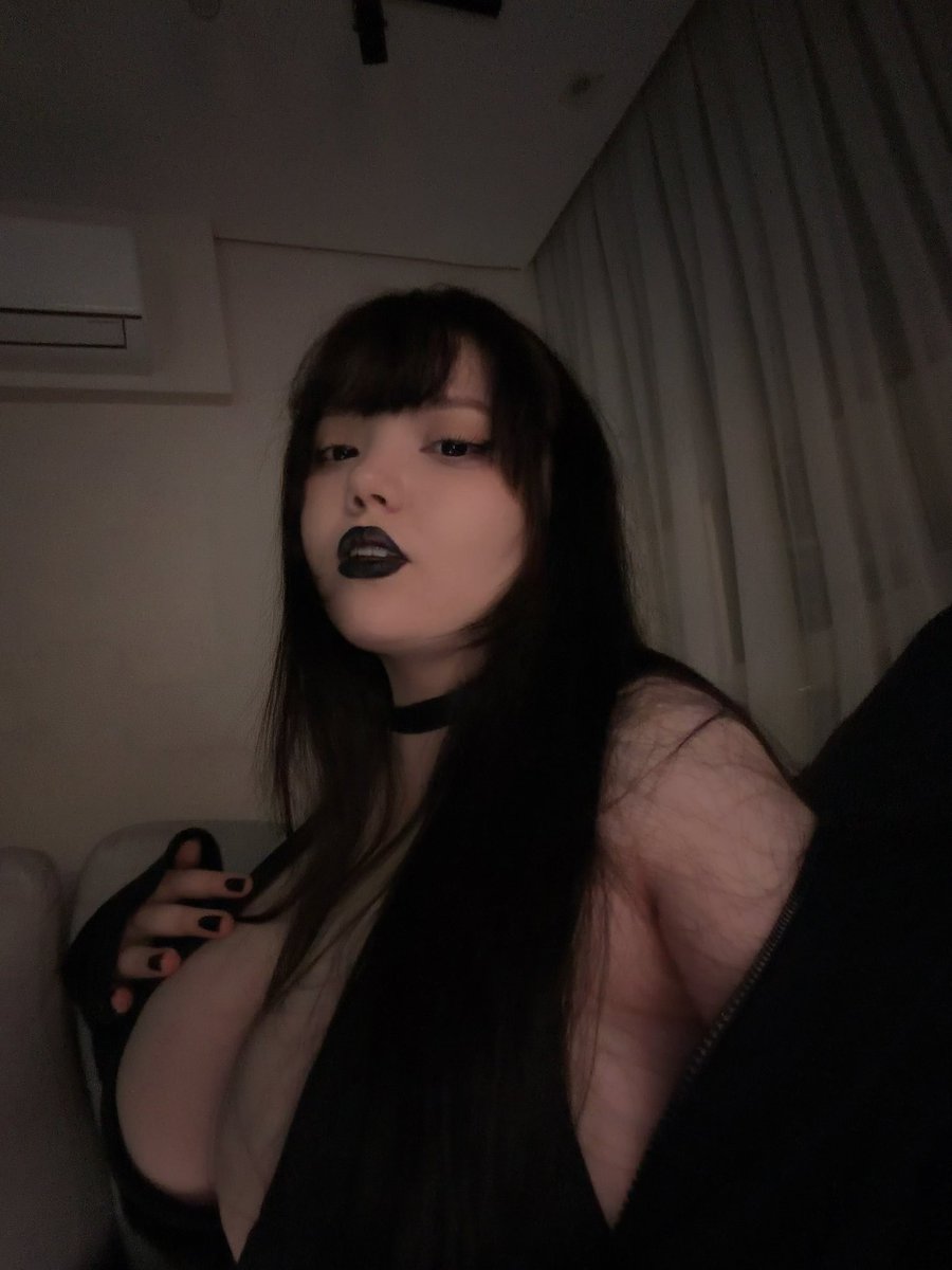 ceoofgothicc's tweet photo. :3 https://t.co/kqzxmnVH0W