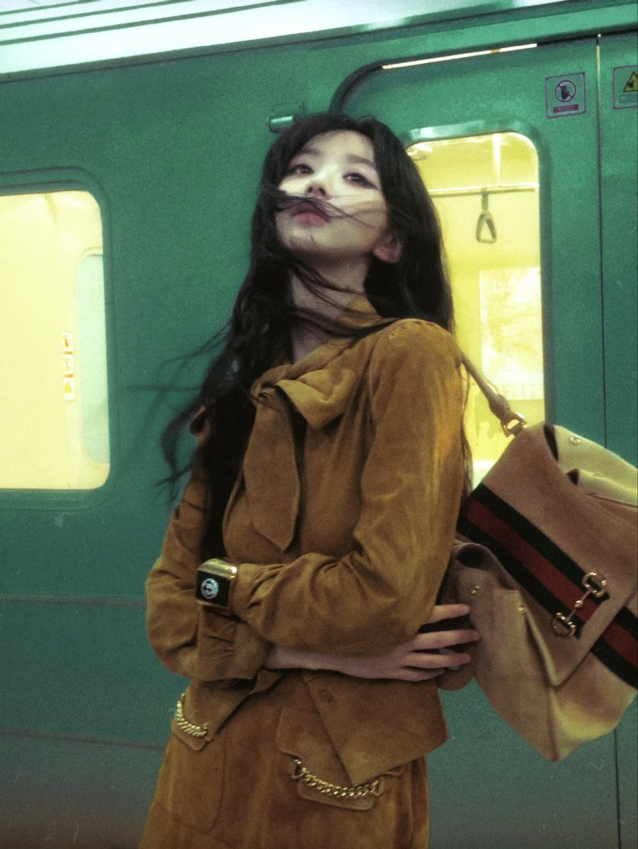 scent tweet media
