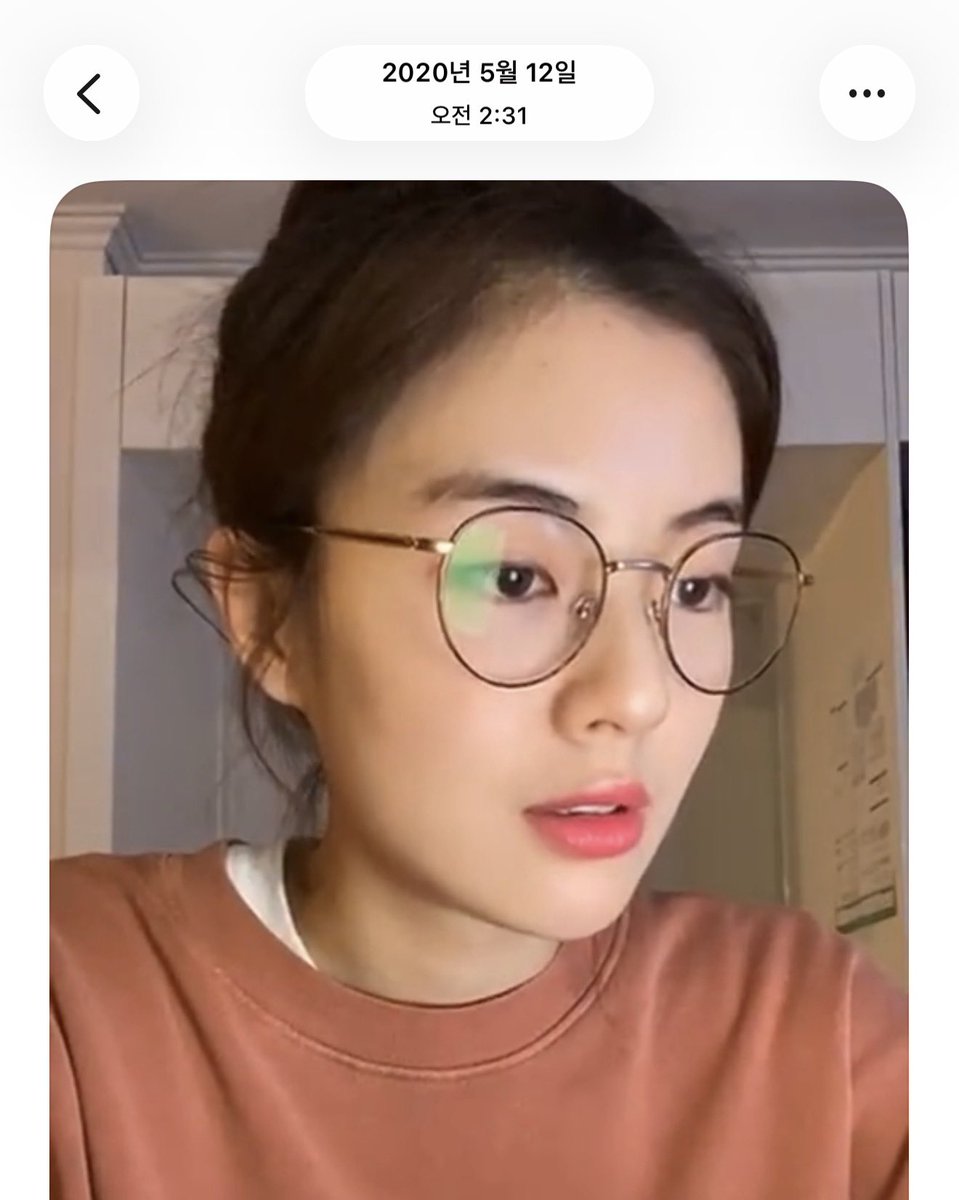 Sunbin07's tweet photo. 갤러리 정리하다가 발견한 인스타 라이브 스샷인데
번외수사 때 이선빈 진짜 미쳤었음•• 아직도 생각나 https://t.co/XHm9LcCTzn