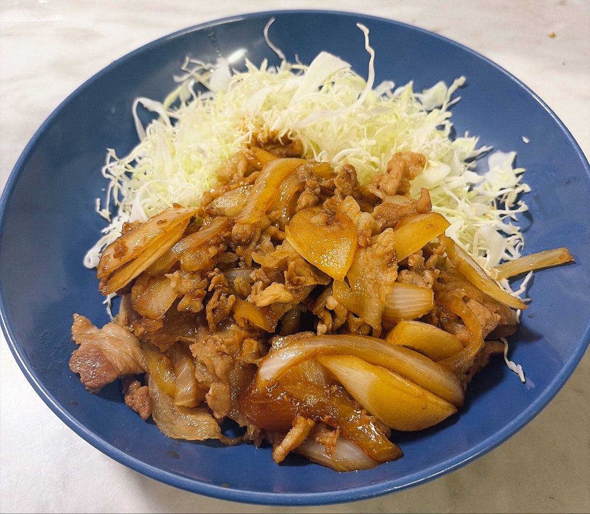 用務員 tweet media