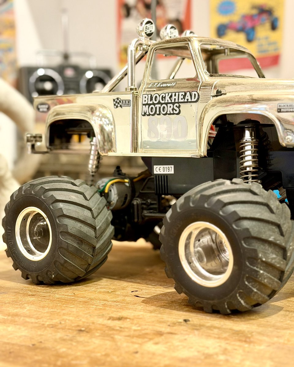 waka_blockhead motors tweet media