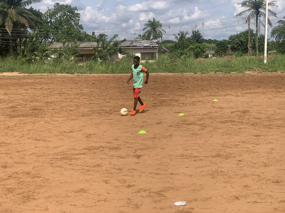 kdodfc's tweet photo. Throwback On Our Last training Session 

#kdodfc #football #soccer #training https://t.co/br7HjkBCPn